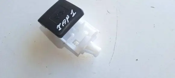 Toyota Verso Engine bonnet (hood) release handle