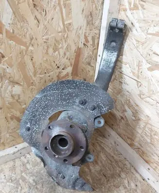 BMW X5 E70 Front wheel hub 6773783