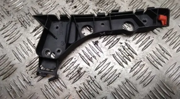 Opel Meriva B Front bumper mounting bracket 13267763 475498858
