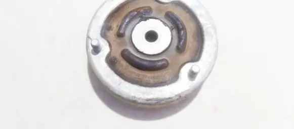 Coil spring mount