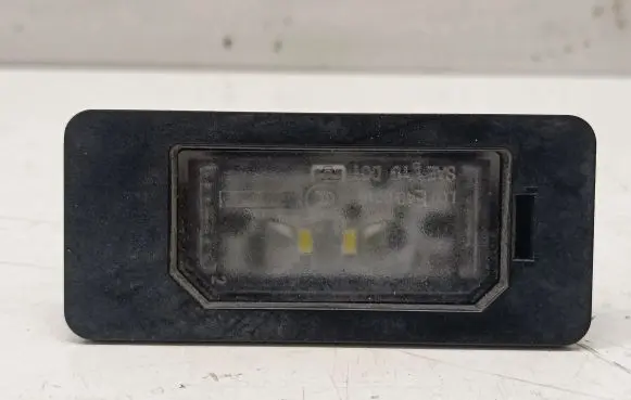 BMW 1 F40 Number plate light 9481842
