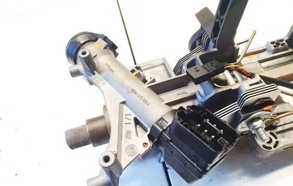 Mini One - Cooper R50 - 53 Ignition lock p105094