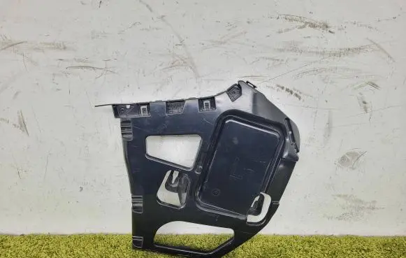 BMW 2 F22 F23 Rear bumper mounting bracket 7285533 51127285533