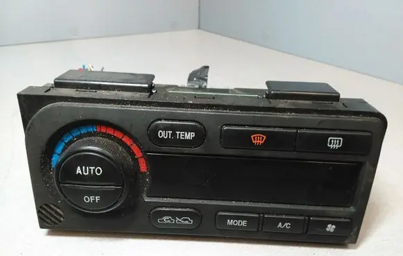 Subaru Legacy Climate control unit 72311AE080 2N43034700