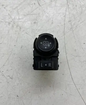 Opel Insignia A Wing mirror switch 371146