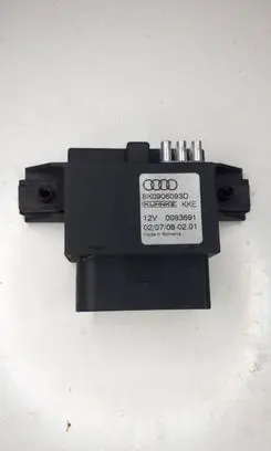 Audi A5 8T 8F Fuel injection pump control unit/module 8K0906093D 0083691 07080201