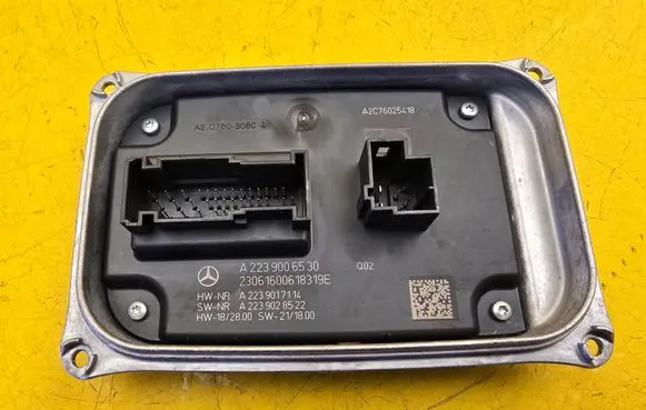 Mercedes-Benz S W223 Voltage converter/converter module A2239006530 A2239028522 A2239017114