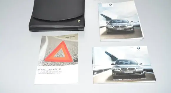 BMW 5 F10 F11 Owners service history hand book 0157451 2606447 01402606447