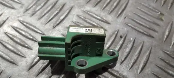Volkswagen PASSAT B6 Airbag deployment crash/impact sensor 3c0909606