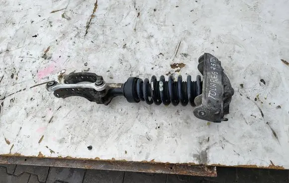 Volkswagen Touareg I Front shock absorber with coil spring
