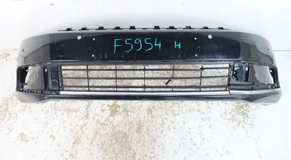 Volkswagen PASSAT B7 Front bumper 3AA807221