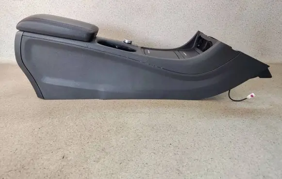 Mercedes-Benz CLA C117 X117 W117 Center console