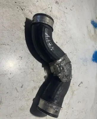 Volkswagen Golf V Intercooler hose/pipe