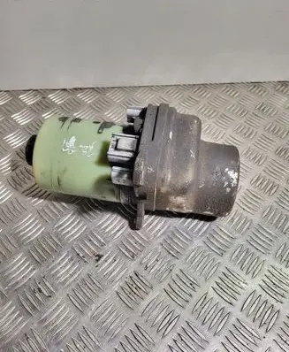 Ford Focus Power steering pump 3M513D745AB