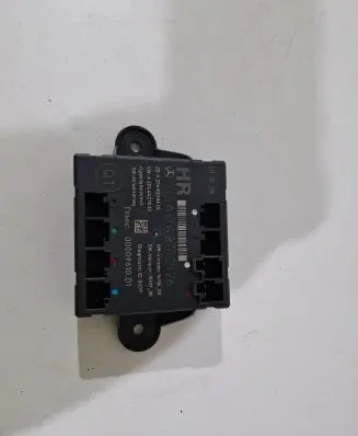 Mercedes-Benz C W204 Door control unit/module A2048200626 A2048702526 A2044421832