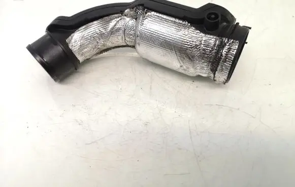 Renault Megane III Turbo air intake inlet pipe/hose 061953