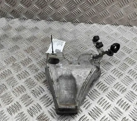 BMW M3 F80 Engine mounting bracket 6789093