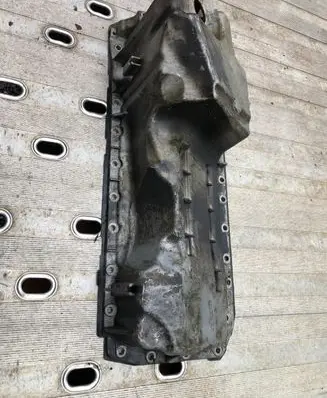 BMW 5 E60 E61 Oil sump 7516380