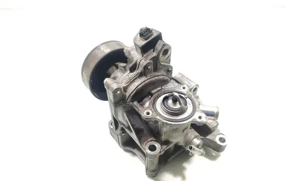 Mazda 6 Water pump SH01151H0 S14292
