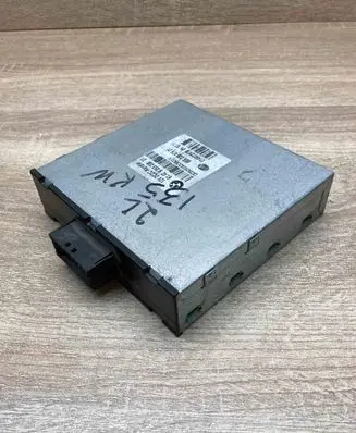 BMW 3 E90 E91 Voltage converter inverter 9253208 8ES00947921