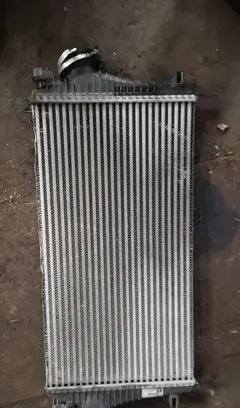 Opel Insignia A Intercooler radiator 13241751