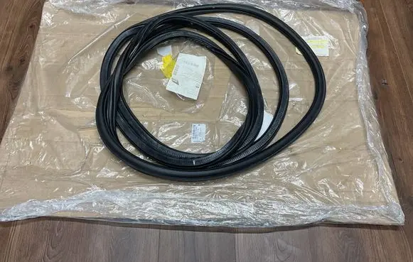 Volkswagen T-Roc Rubber seal front door (on door) 2GA867912C