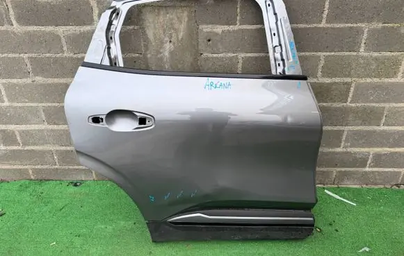 Renault Arkana Rear door 