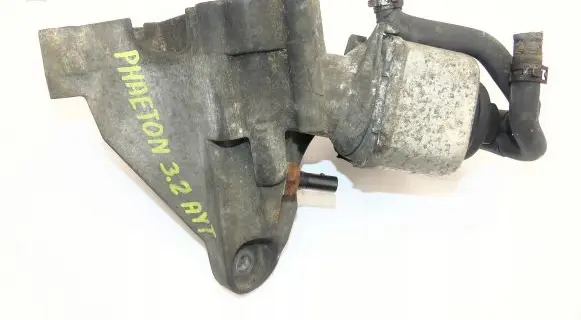 Volkswagen Phaeton Oil filter mounting bracket 022199354A