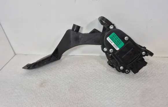 Volkswagen Transporter - Caravelle T5 Accelerator throttle pedal 7H1721503G 6PV00849633