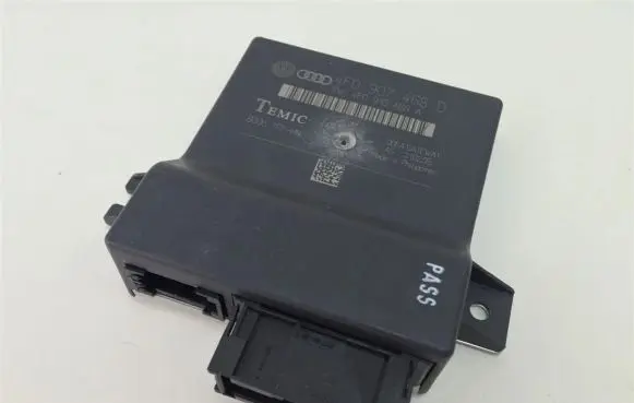 Audi A6 S6 C6 4F Gateway control module 4F0907468D 4F0910468A