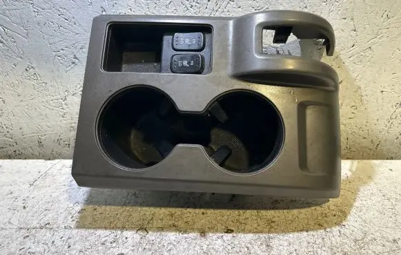 Cup holder front