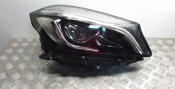 Mercedes-Benz A W176 Front reflector A1769069000