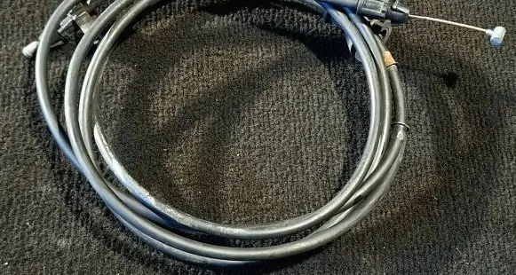 Chevrolet TrailBlazer Engine bonnet/hood lock release cable 