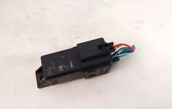 Honda Civic IX Glow plug pre-heat relay 0281003056