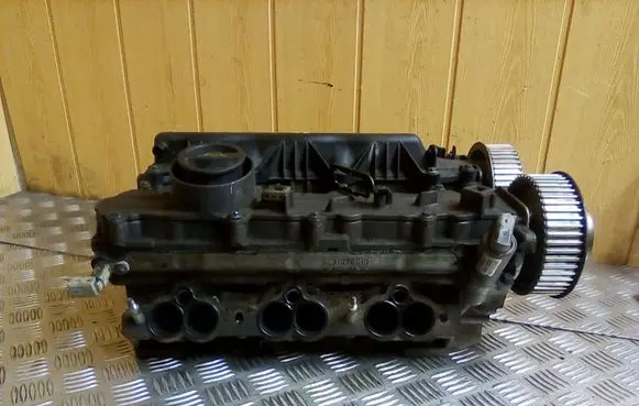 Citroen C5 Engine head 9631076610