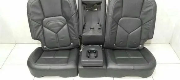 Porsche Cayenne (92A) Second row seats 