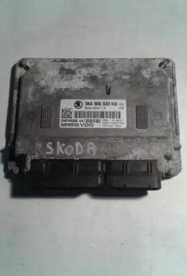 Skoda Octavia Mk2 (1Z) Engine control unit/module 06A906033HA