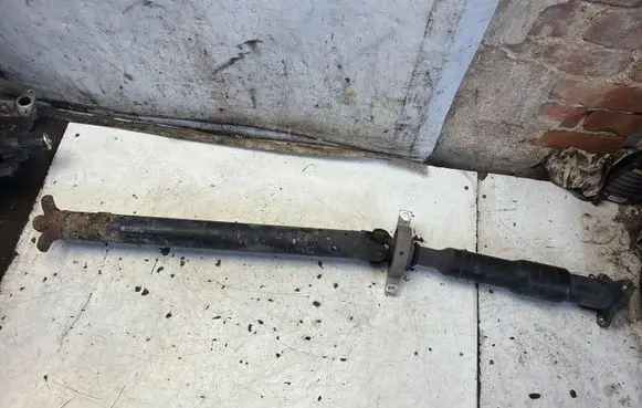 BMW X1 E84 Drive shaft (set) 7573482
