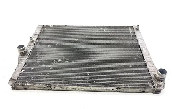 BMW 5 F10 F11 Coolant radiator 760183101 7601831