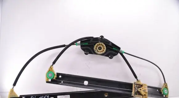 Audi A4 S4 B8 8K Front door electric window regulator 8K0837461A