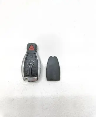 Mercedes-Benz E C207 W207 Ignition key/card IYZDC07 204Y50700200