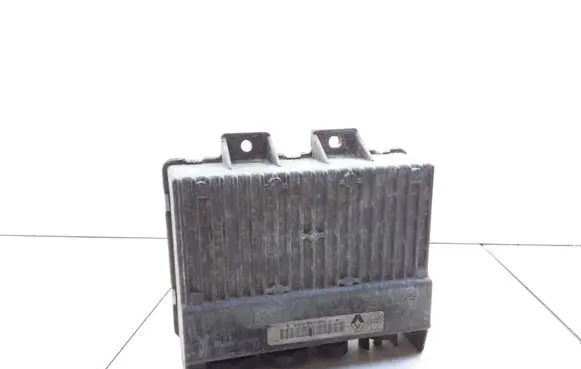 Renault Laguna I Engine control unit/module 7700106070