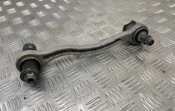 Rear control arm