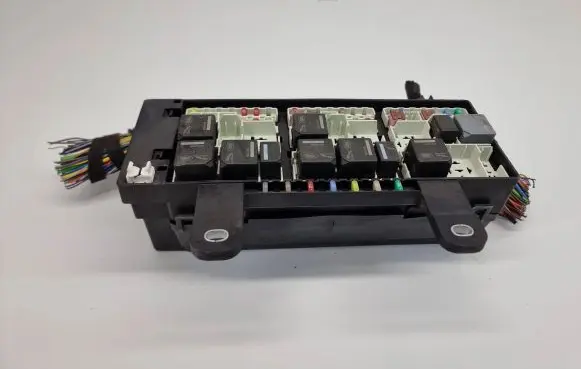 Jaguar F-Pace Fuse module HK8314A067FA