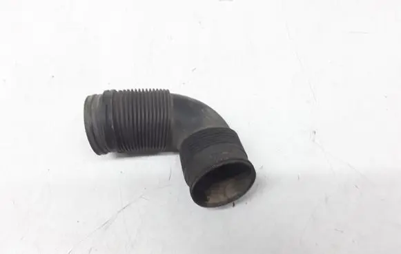 Audi A4 S4 B5 8D Air intake hose/pipe 7M0129627O