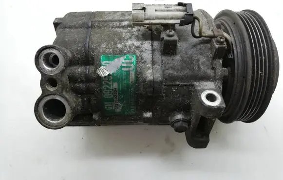 Opel Vectra C Air conditioning (A/C) compressor (pump) 09225560
