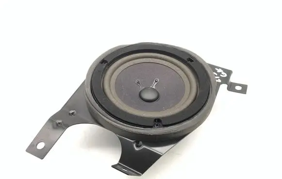 Jaguar XK8 - XKR Parcel shelf speaker LJD4140BA