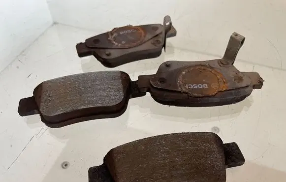 Toyota Corolla Verso AR10 Brake pads (rear) 