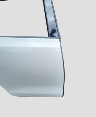 Volkswagen Golf VI Rear door