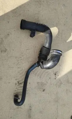 Intercooler hose/pipe